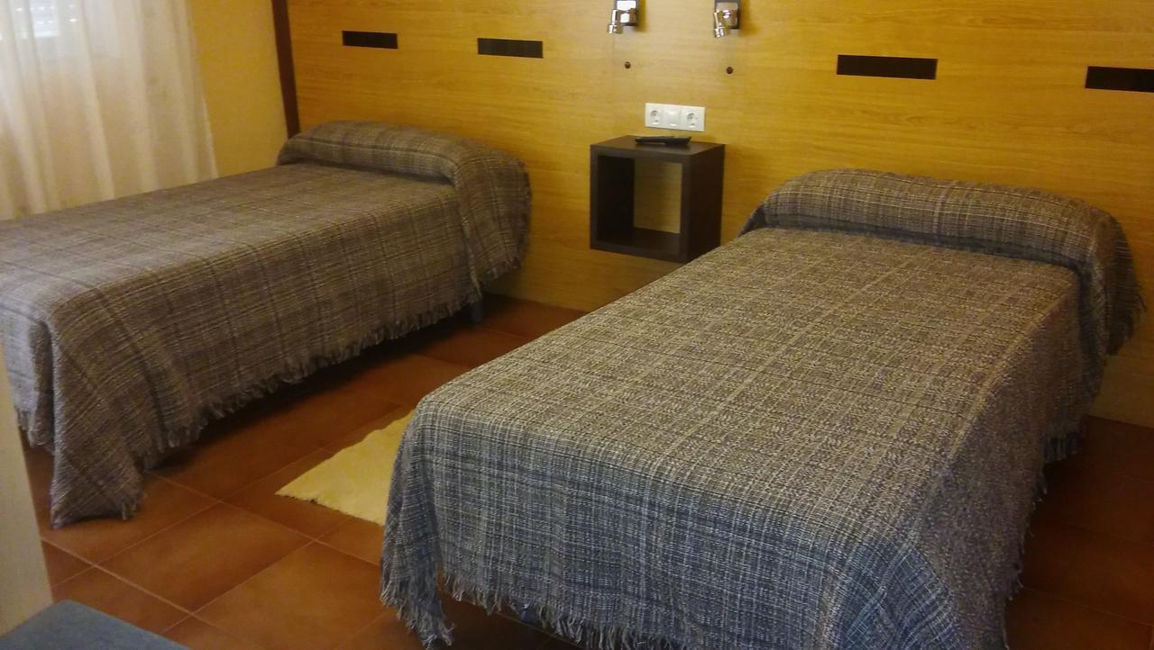 Hostal-Meson Vilasante Triacastela Bagian luar foto