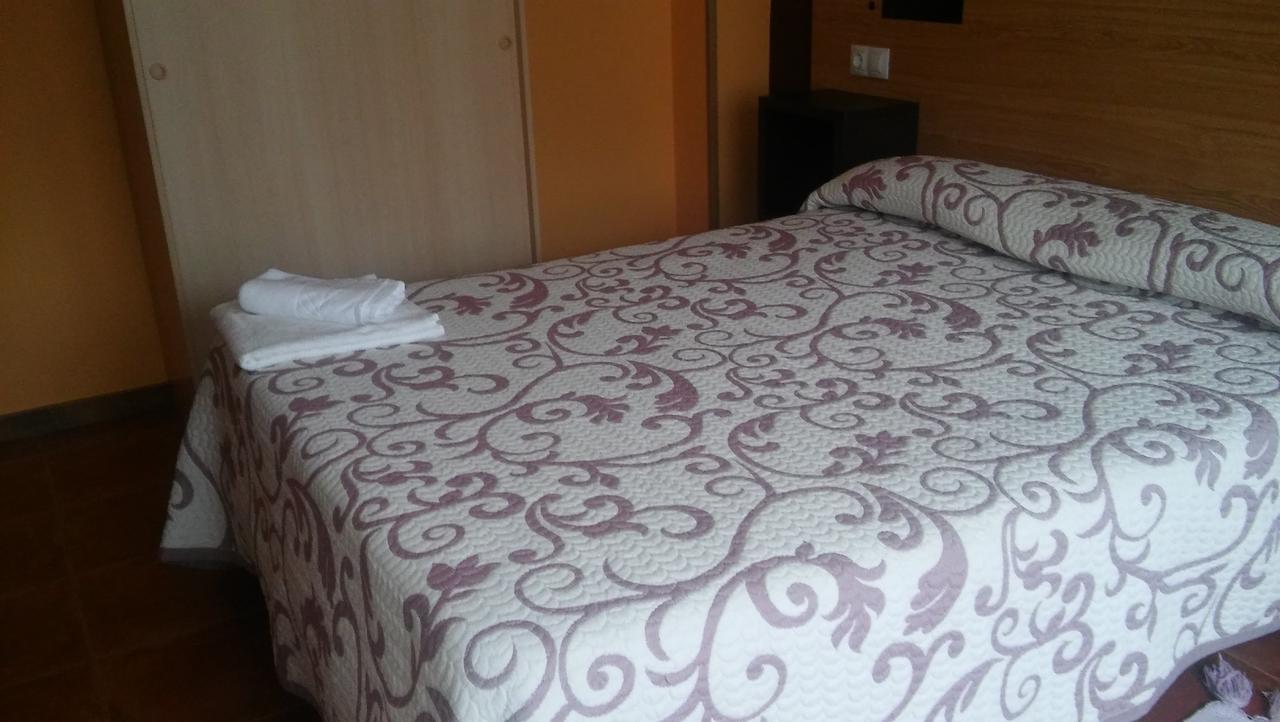 Hostal-Meson Vilasante Triacastela Bagian luar foto
